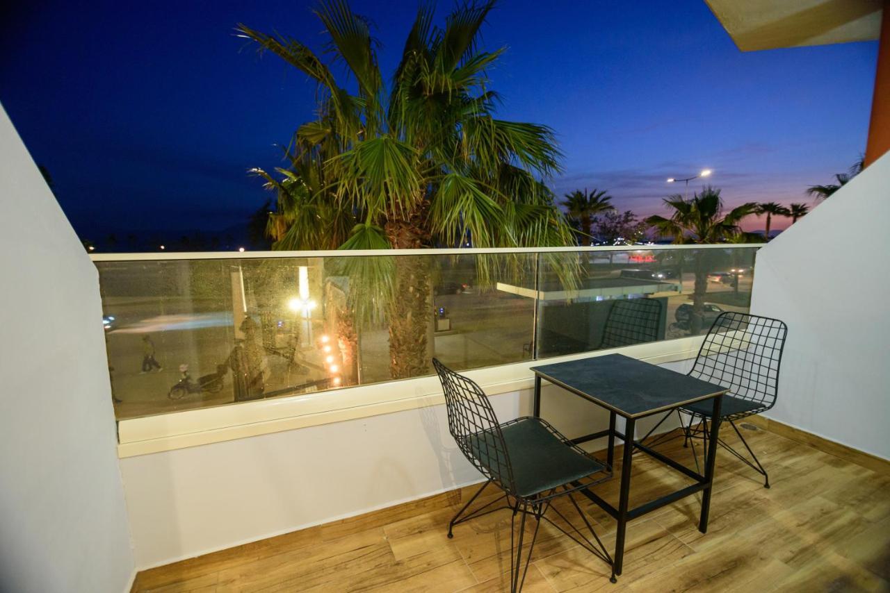 Palm Side Hotel วญอเรอ ภายนอก รูปภาพ