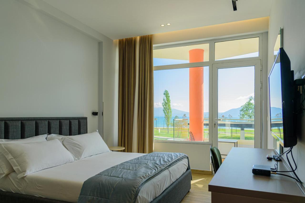 Palm Side Hotel วญอเรอ ภายนอก รูปภาพ