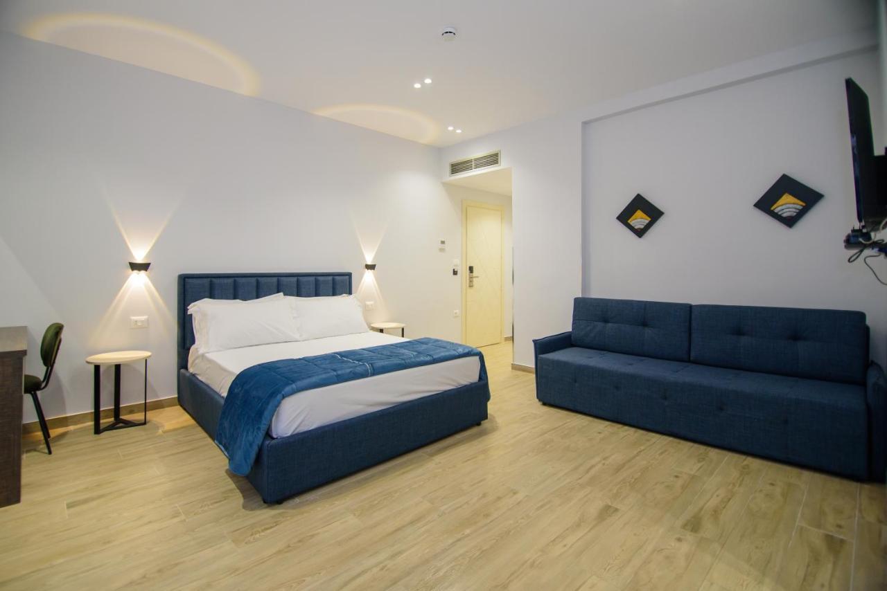 Palm Side Hotel วญอเรอ ภายนอก รูปภาพ