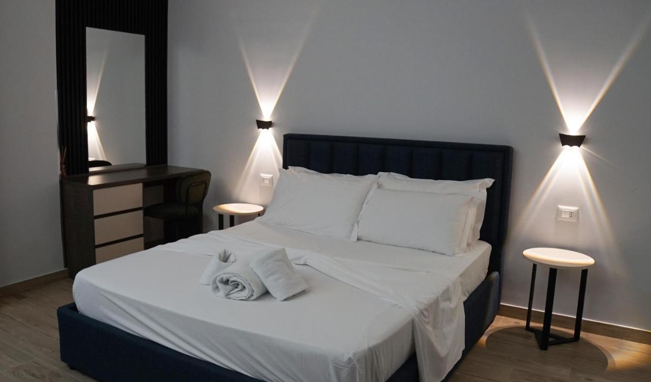 Palm Side Hotel วญอเรอ ภายนอก รูปภาพ